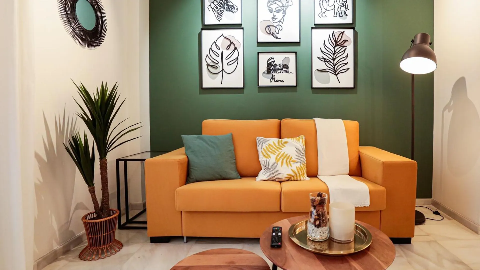 Monkeys Apartments Cervantes Seville