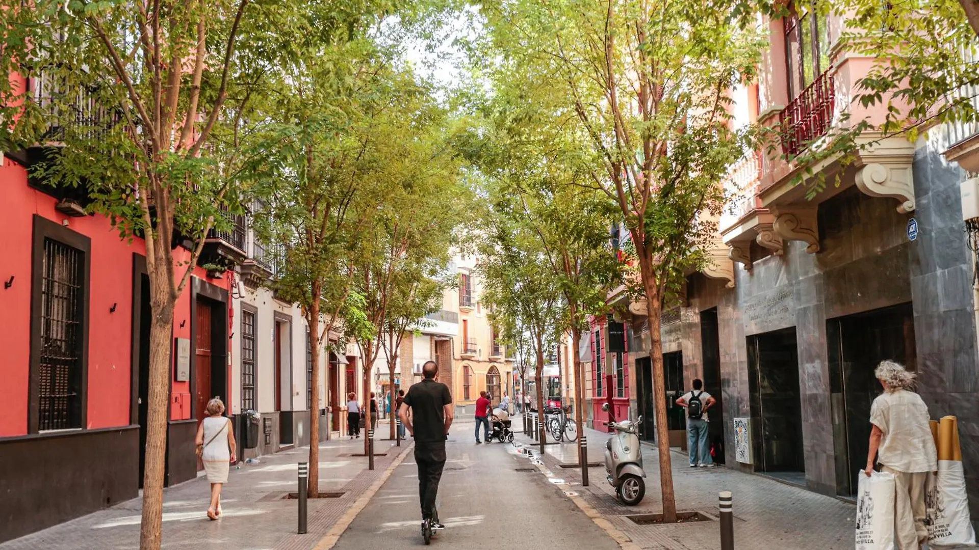 Monkeys Apartments Cervantes Seville